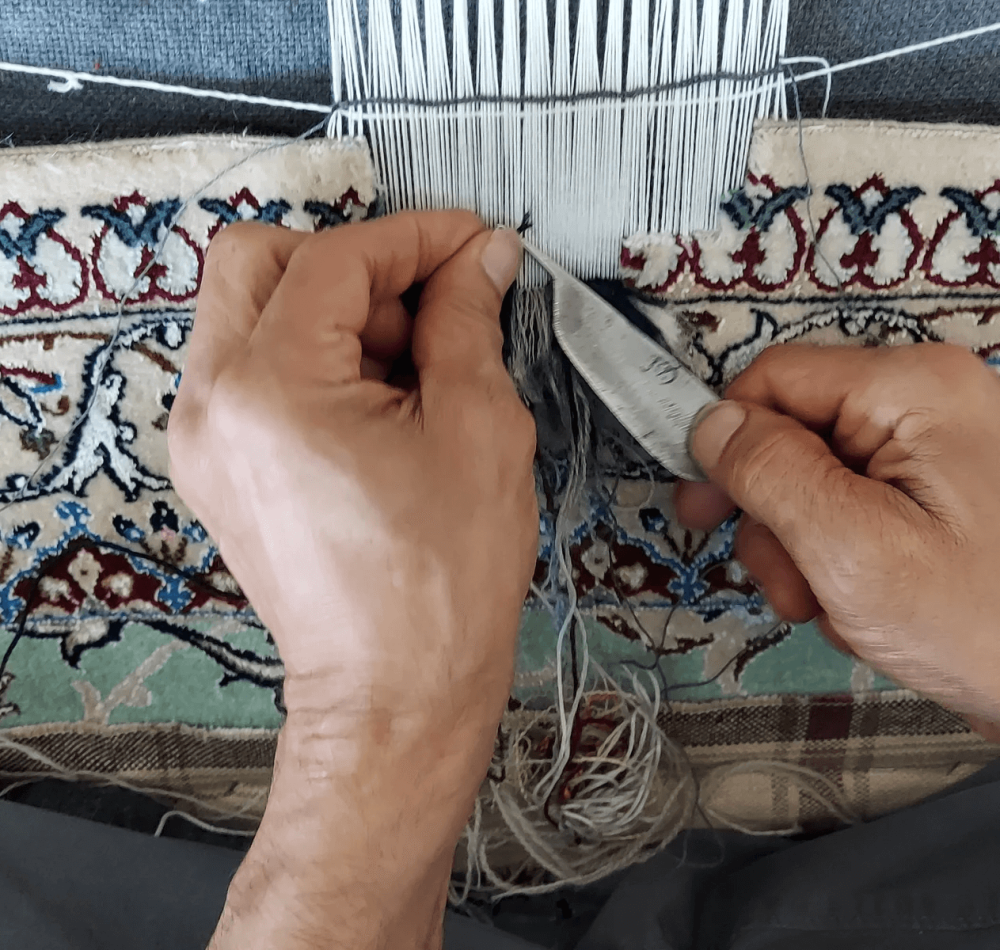 ahmadi-rug-rug-restoration (1)